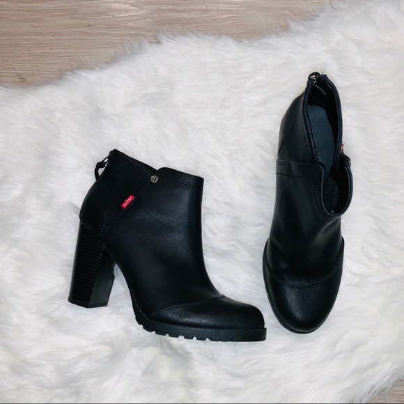 levi ankle boots